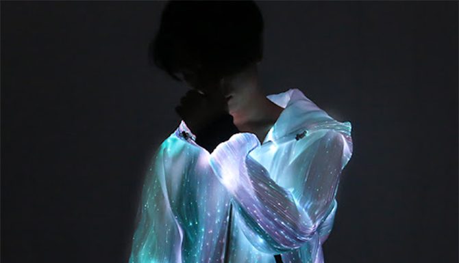 طراحی پارچه نمایشگر بافته شده از الیاف نوری قابل استفاده در لباس